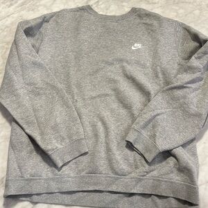 Nike XL Gray Crewneck Sweatshirt